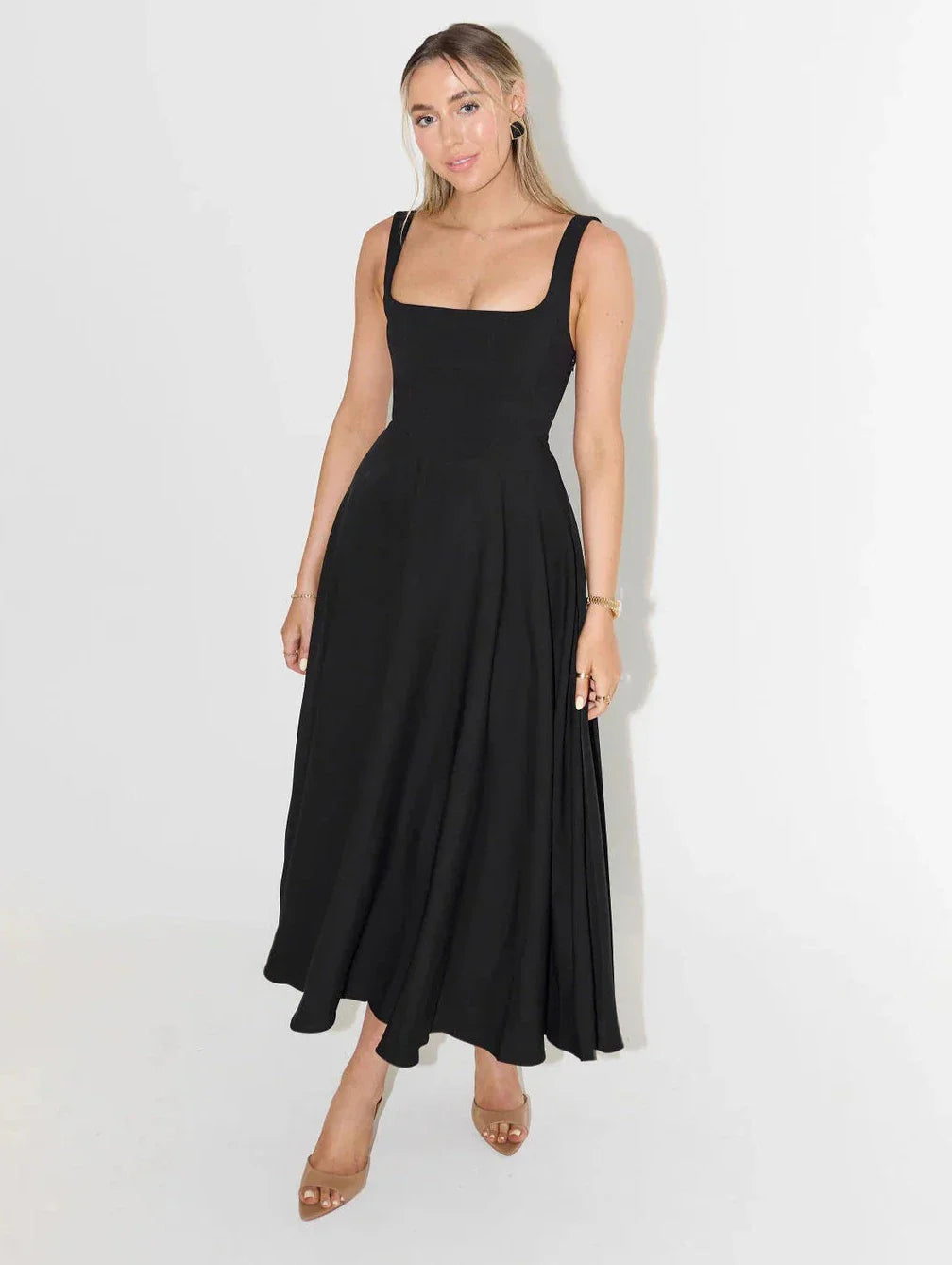 Melanie - Vestido midi con cintura alta y escote elegante